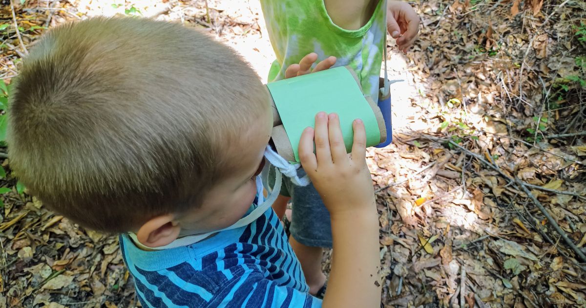 How to make binoculars for birdwatching with your toddler.