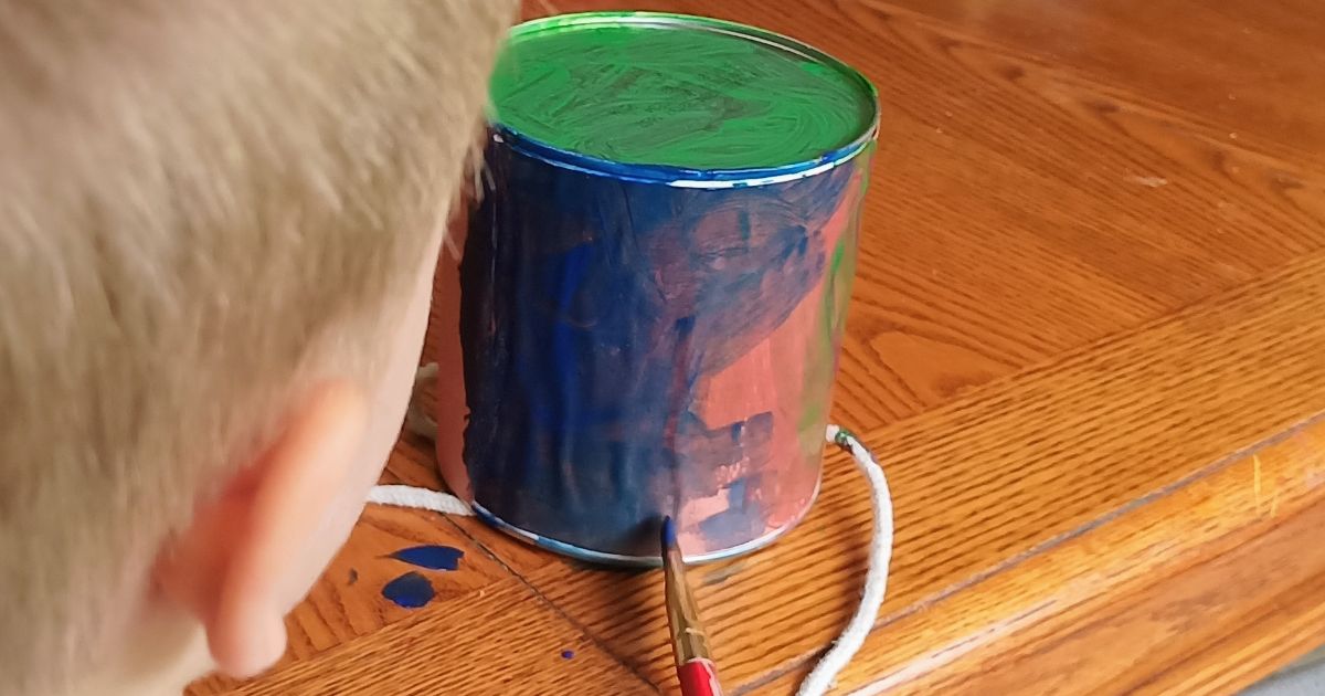 How to make a drum and use in a purposeful way with your 3-5 year old.