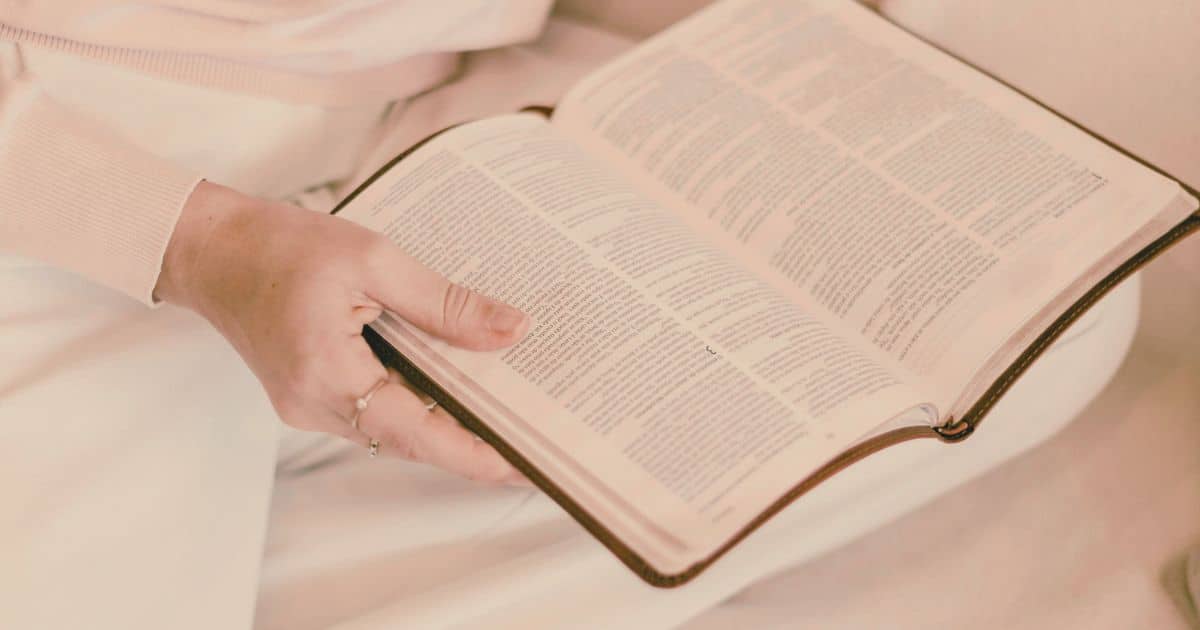 Turn to God to Find Strength and Happiness in Motherhood